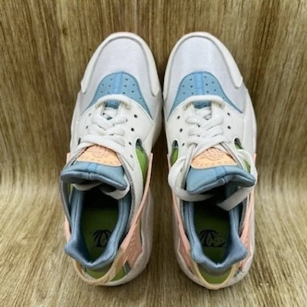Nike Air Huarache Women's‎ Size 8 Shoes Sneakers Sun Club Multicolor DQ0117-100